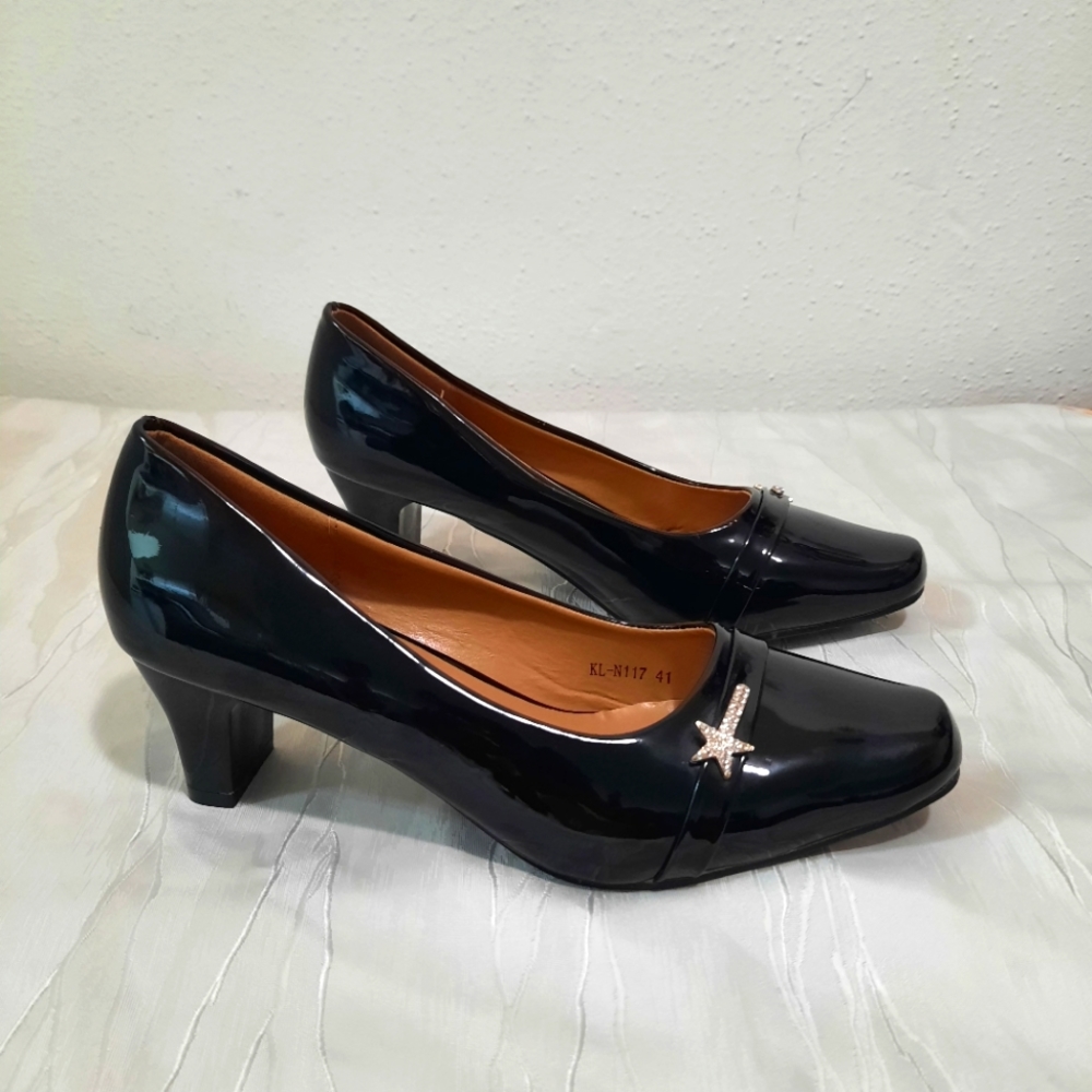 Caleebear women's black heeled shoes